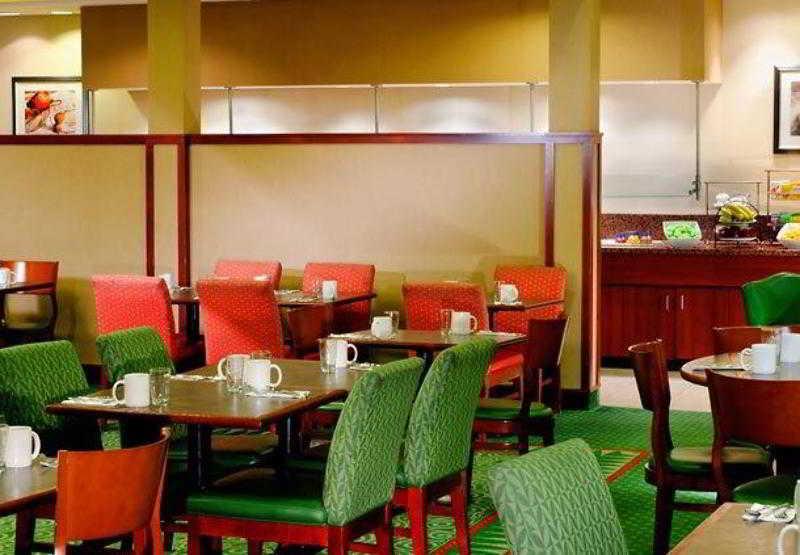 Courtyard Chicago Arlington Heights/South Otel Restoran fotoğraf